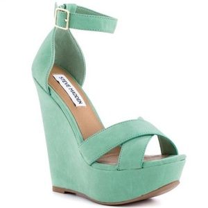 Steve Madden Wedges